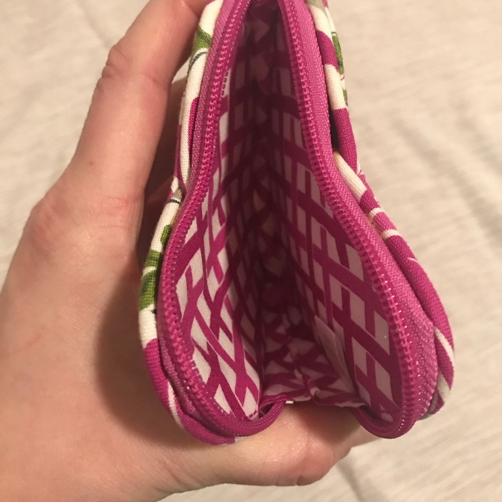 NWOT Vera Bradley heart coin case - Picture 7 of 7